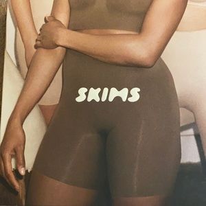 SKIMS OXIDE Size S/M